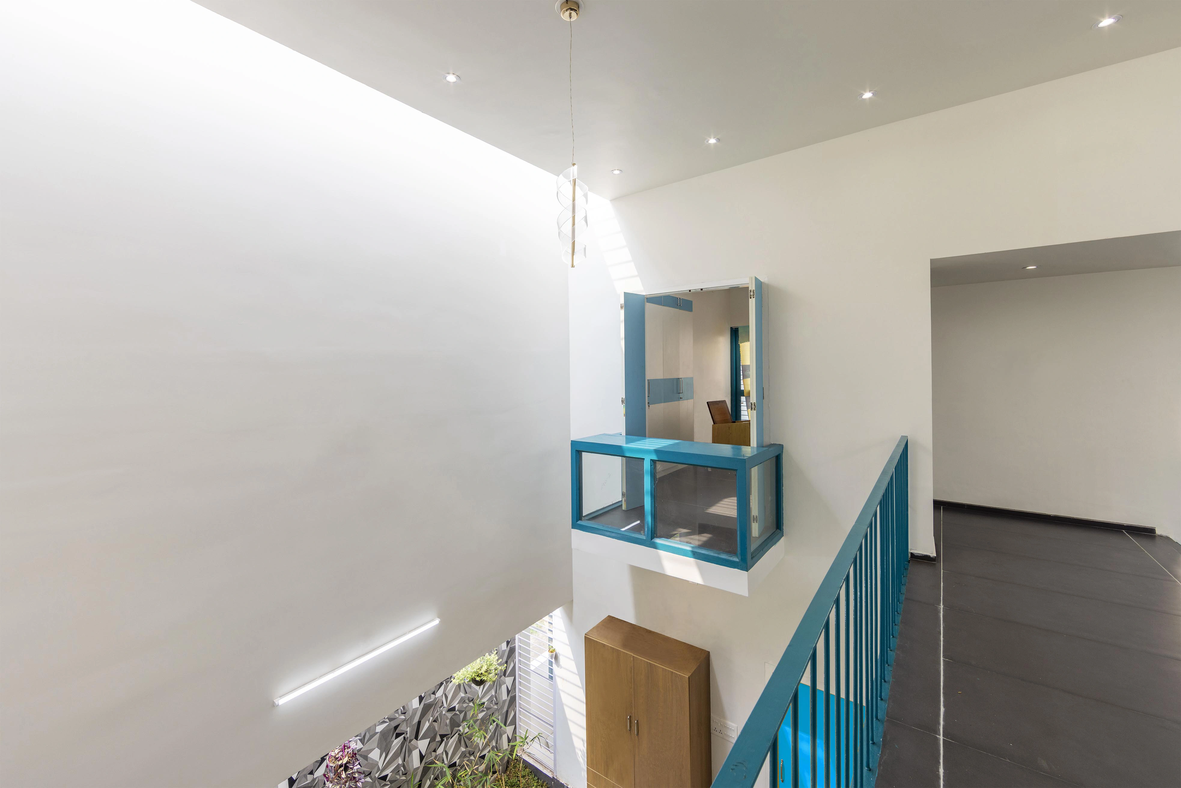 Bridge Bungalow interior view