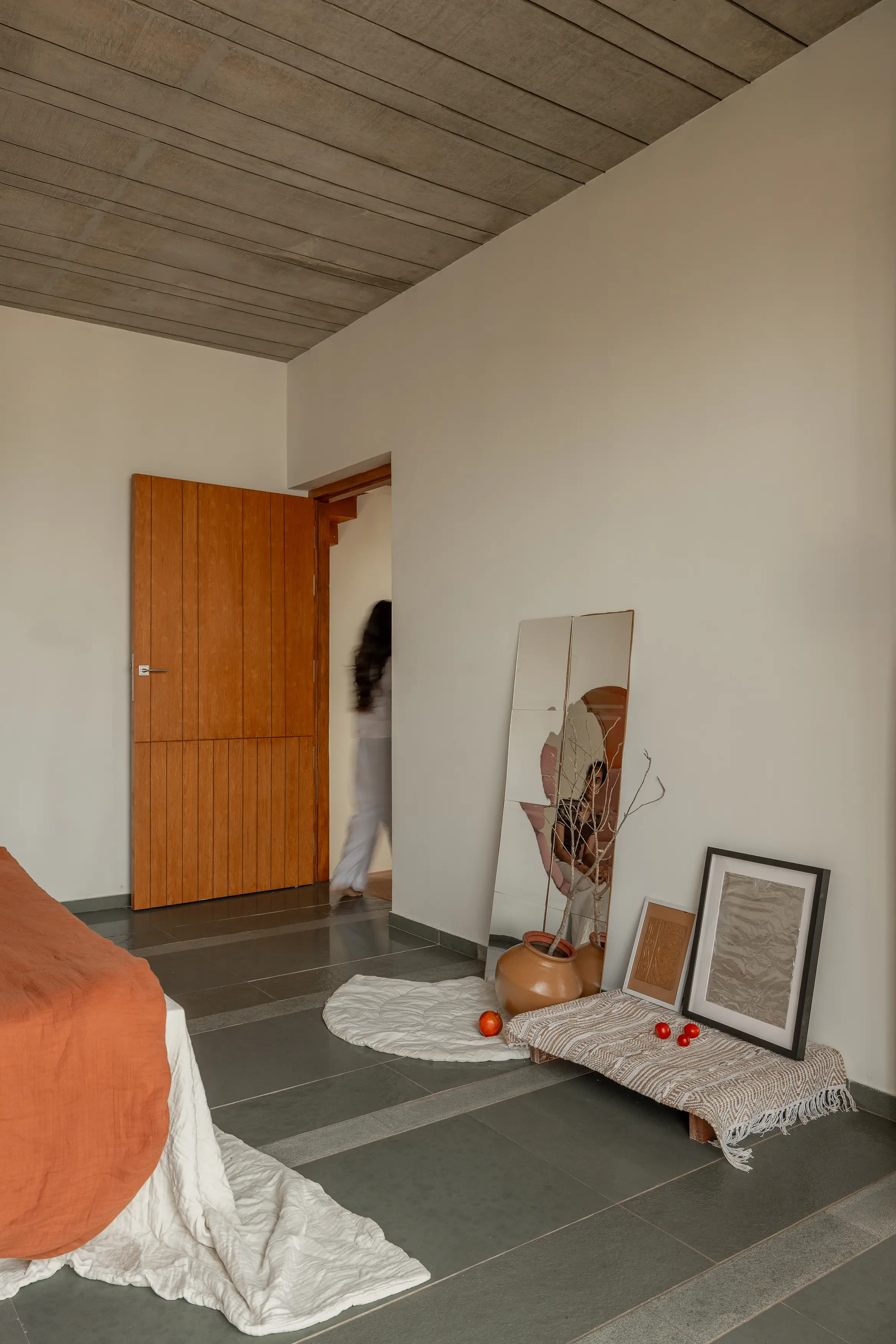 Splitscape Residence bedroom with Kota stone and exposed concrete